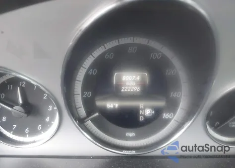 2013 Mercedes-Benz E 350 z USA, uszkodzony, nr VIN WDDHF5KB4DA691133